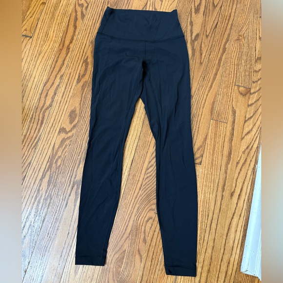Lululemon Wunder Under Hi-Rise
Tight (Full-On Luxtreme 28")
Black
Size 4 - Picture 5 of 10